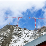 Gru vista delle vetta del Monte Bianco